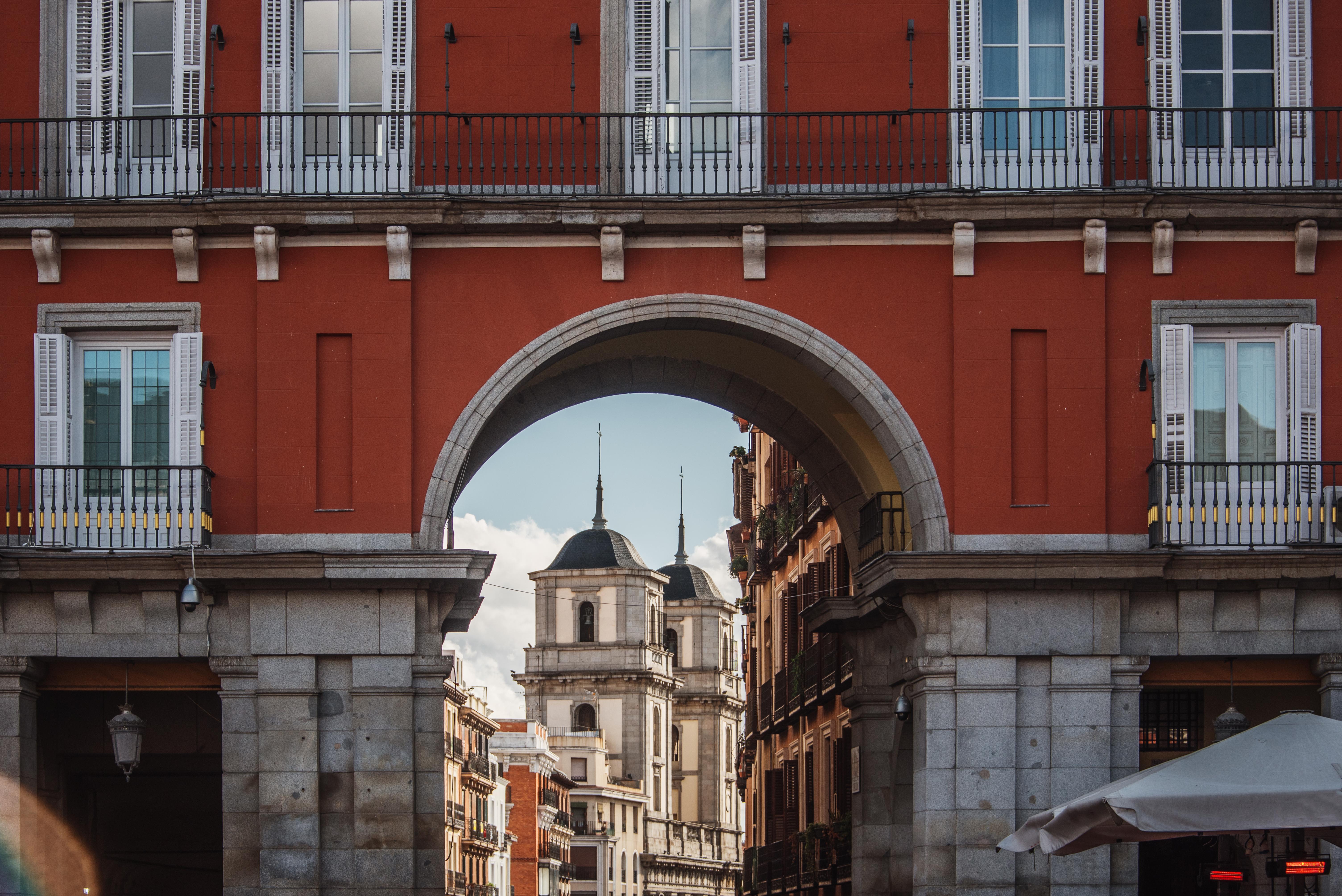 Voco Madrid Retiro By Ihg Hotel Екстериор снимка