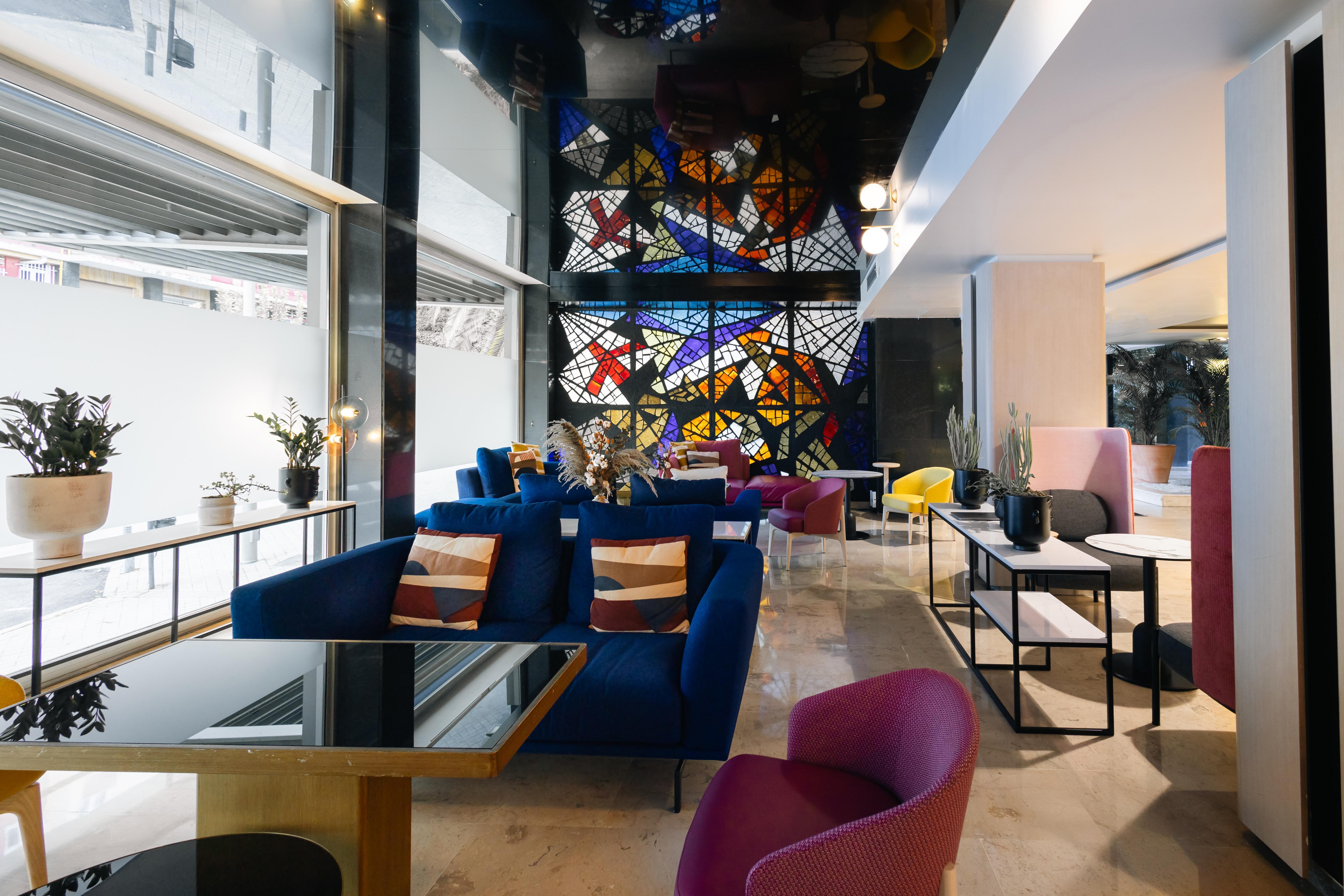 Voco Madrid Retiro By Ihg Hotel Екстериор снимка