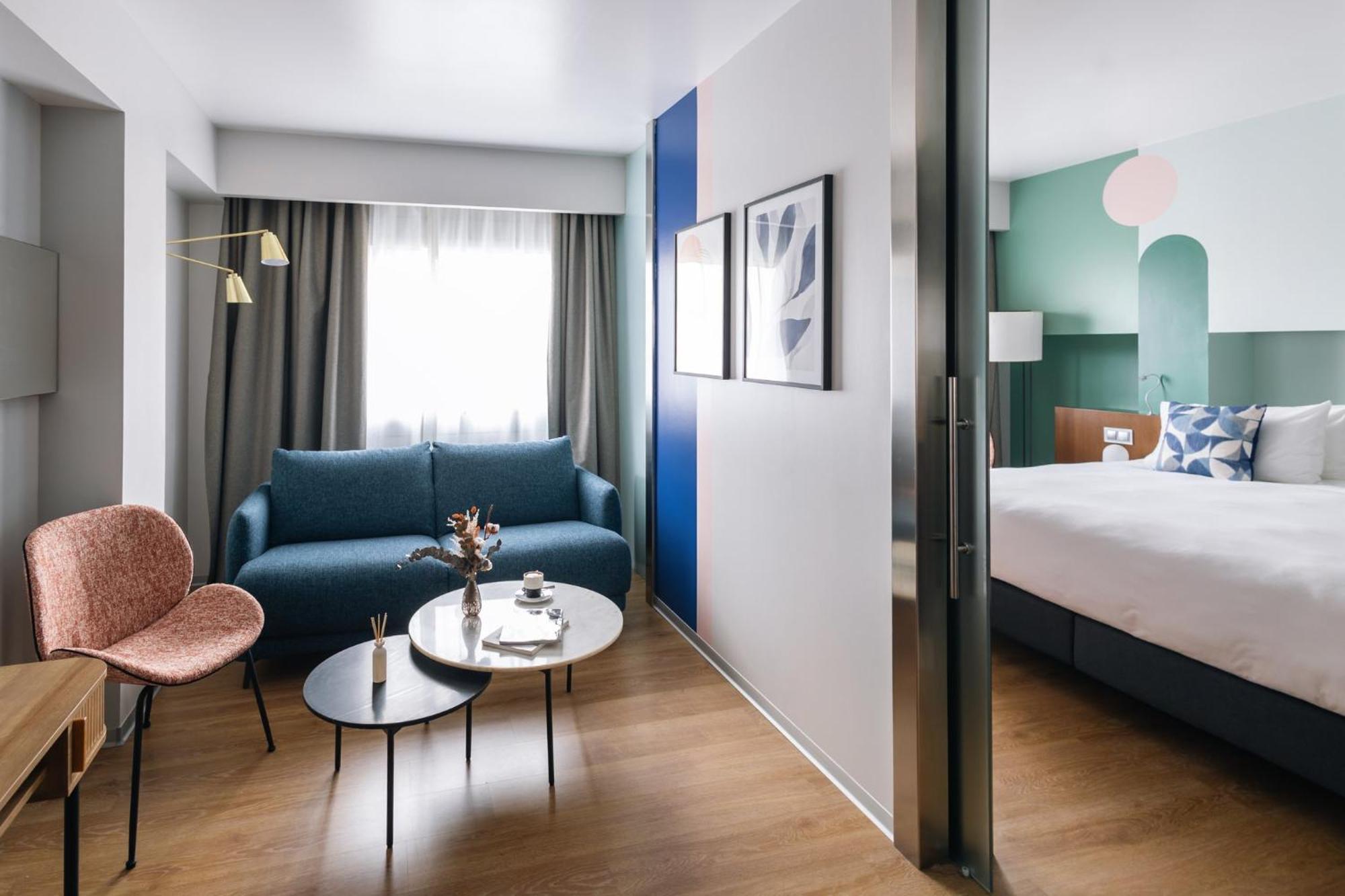 Voco Madrid Retiro By Ihg Hotel Екстериор снимка