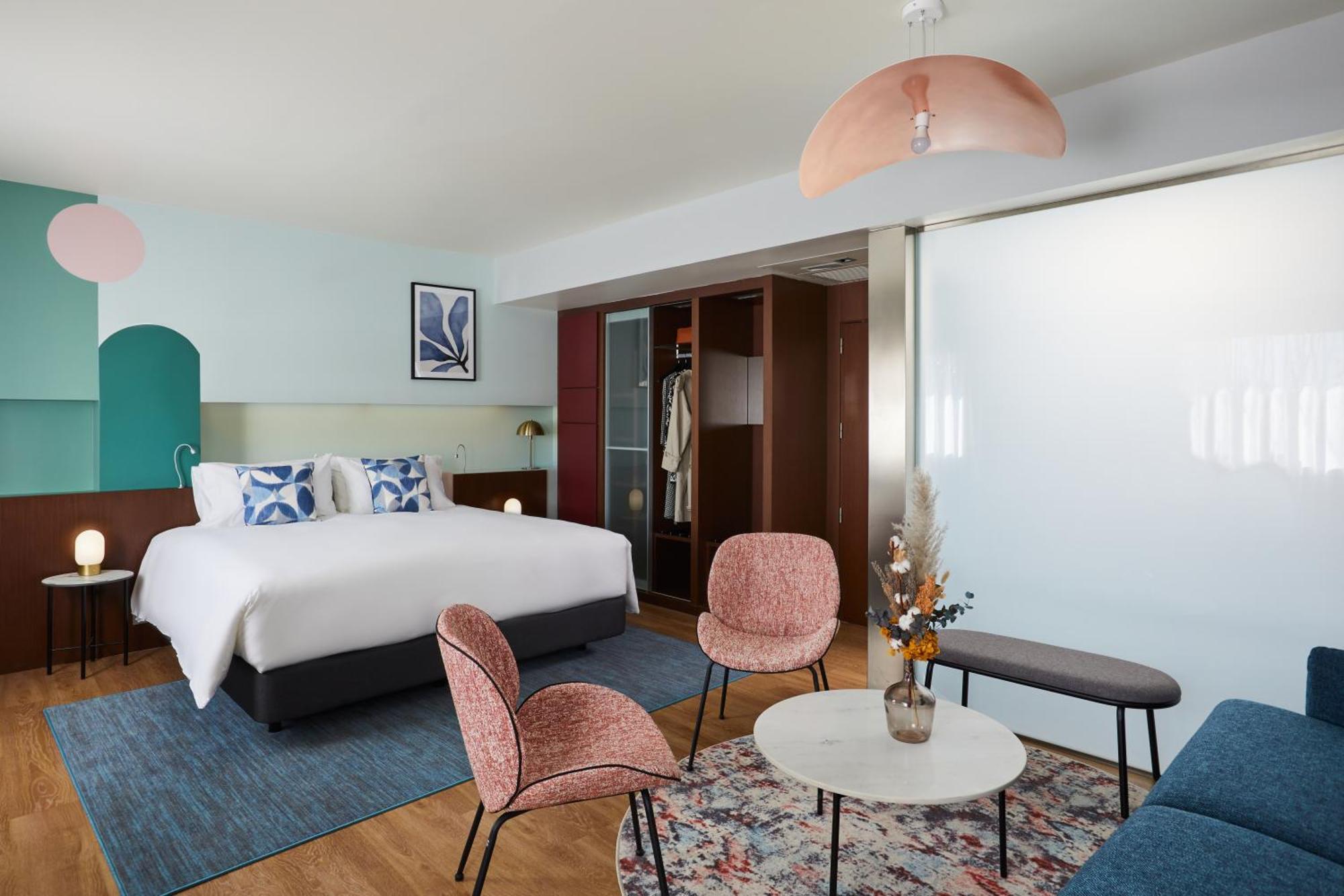 Voco Madrid Retiro By Ihg Hotel Екстериор снимка