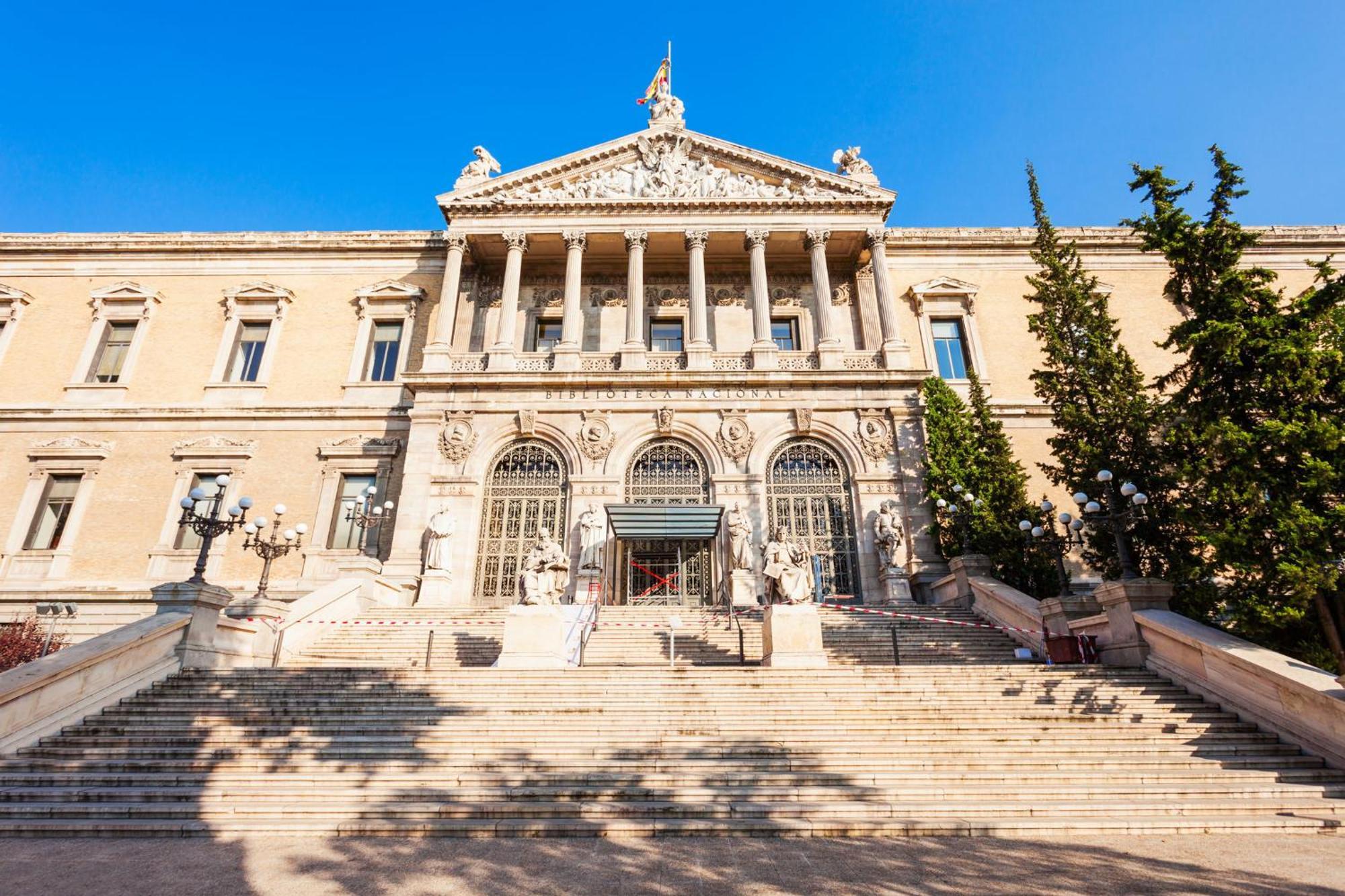 Voco Madrid Retiro By Ihg Hotel Екстериор снимка